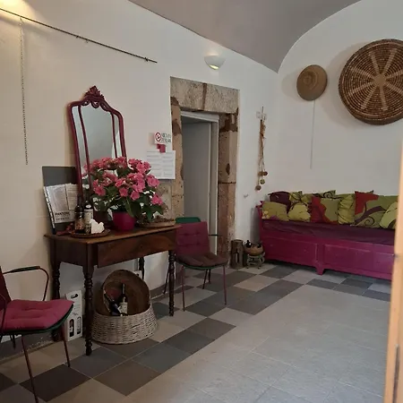 Casa de hóspedes Aghinas Bosa