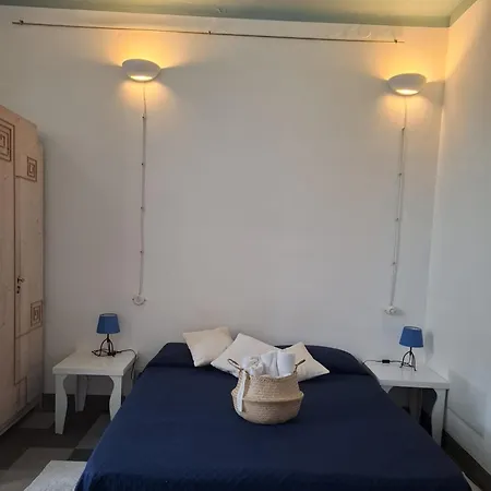 Aghinas Pensjonat Bosa