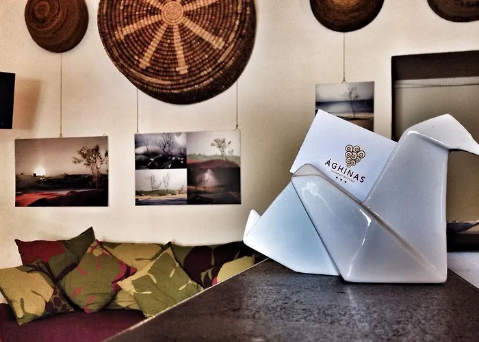 招待所 Aghinas 3*