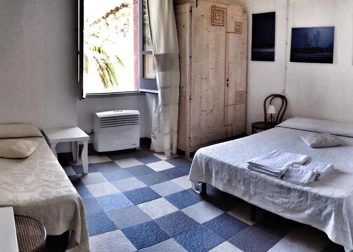 招待所 Aghinas 3*